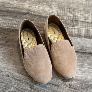 Birdies Loafers in Light Brown Suede